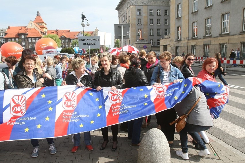 Protest pracowników przed Europejskim Kongresem Gospodarczym...