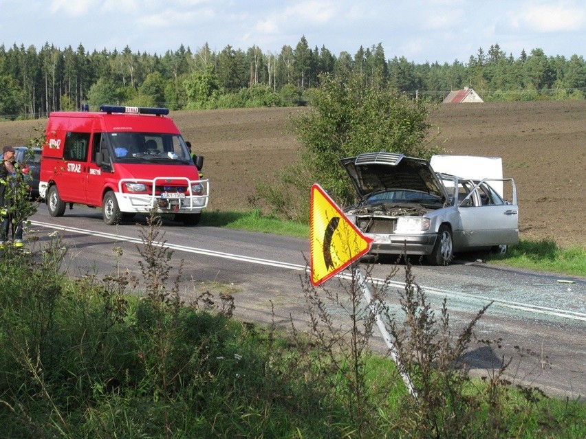 Wypadek mercedesa w Kowalewicach...