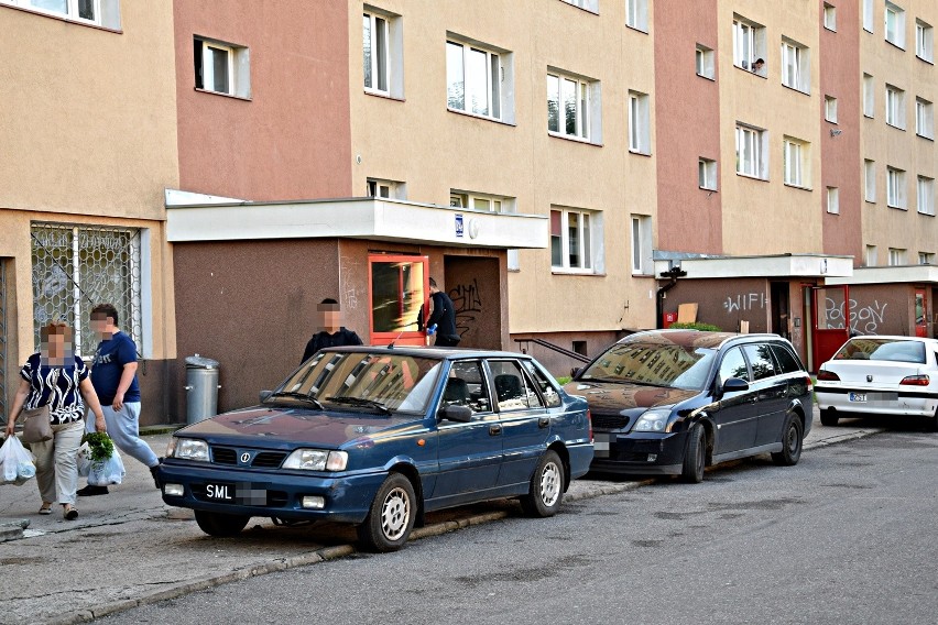 Stargard. Śmiertelna bójka w klatce wieżowca. Policja szuka sprawcy