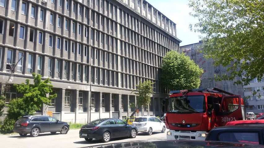 Alarm bombowy w Katowicach na Placu Grunwaldzkim