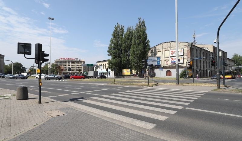 Przebudowane zostanie łamane przejście przez al. Palki w...