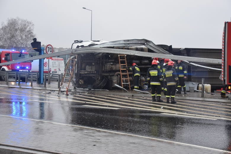 Kierowca pojazdu ciężarowego był trzeźwy. Najprawdopodobniej...