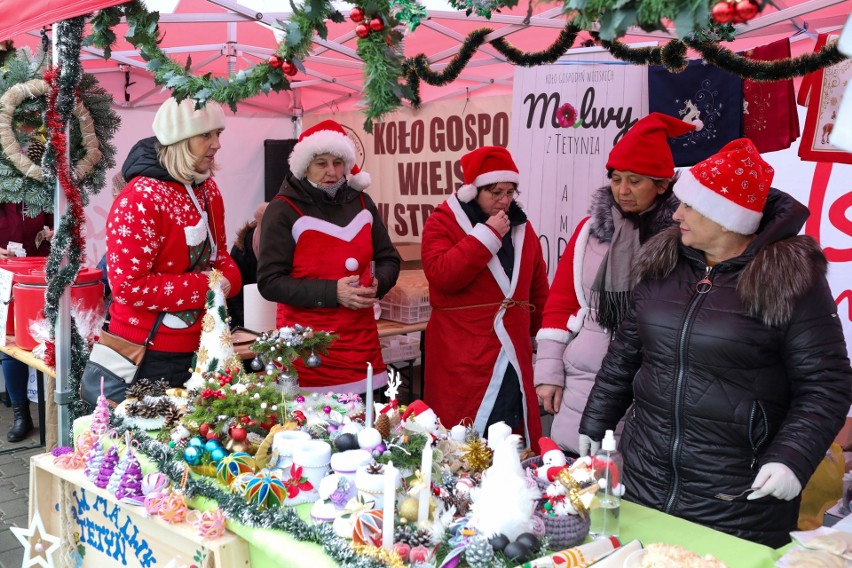Świąteczny Bazarek na Bronowickiej. Zobacz, co można było kupić w iście bożonarodzeniowym klimacie! [ZDJĘCIA]