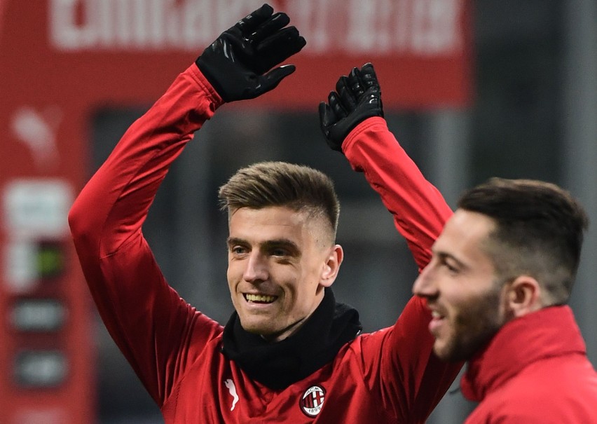 Krzysztof Piątek zadebiutował w barwach AC Milan. Polak...