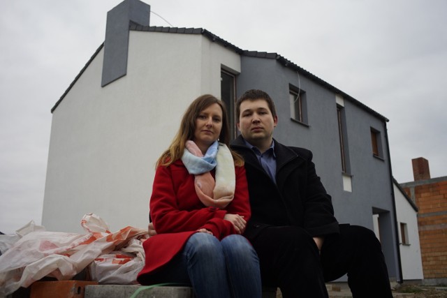 Marta Filipiak i Marcin Kamyszek na klucze od swojego wymarzonego mieszkania czekają od października 2015 roku. Ich dom wciąż nie ma zrobionych odbiorów technicznych