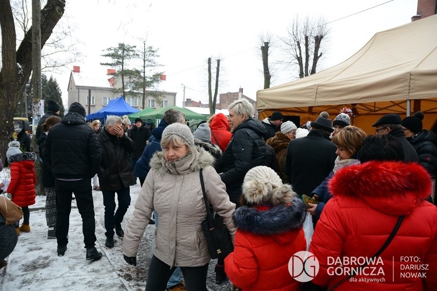 I Strzemieszycki Jarmark Bożonarodzeniowy. Na stoiskach...