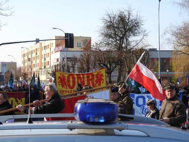 Tak wyglądał I Marsz Żołnierzy Wyklętych w Hajnówce i kontrmanifestacje