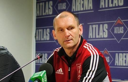 Robert Wilk musi ostro popracować z zespołem Mazovii, jeżeli chce się utrzymać w czwartej lidze.