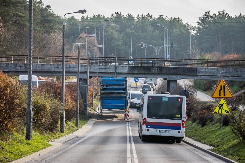 PKP prowadzą remont wiaduktu kolejowego przy ul. Kaliskiego...