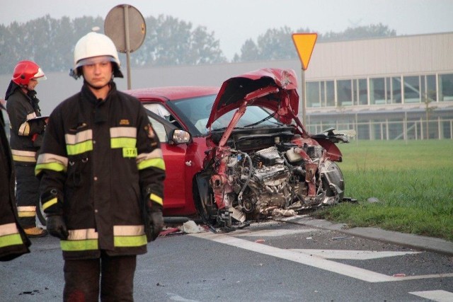 Wypadek we Wrzoskach na skrzyżowaniu dróg krajowych 46 i 94.