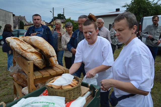 Festyn z okazji Dnia Pieczenia Chleba w Świniowicach