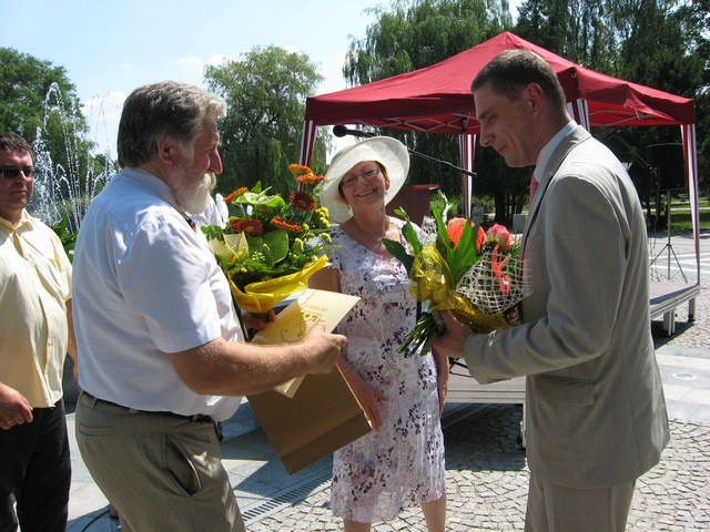 Włodarze ościennych gmin gratulują burmistrzowi Duszyńskiemu