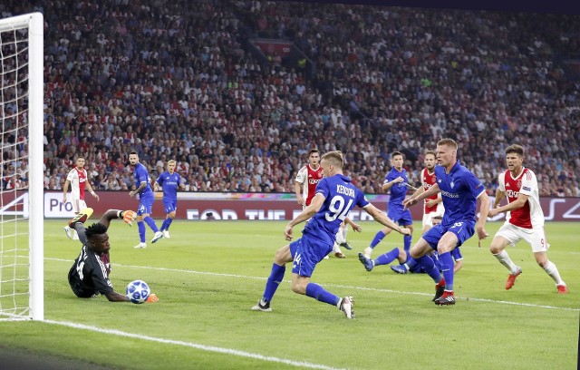 Tak na Amsterdam Arena strzelał Tomasz Kędziora