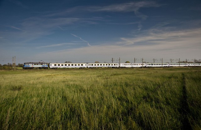 Wakacyjne zmiany w rozkładzie jazdy pociągów PKP Intercity