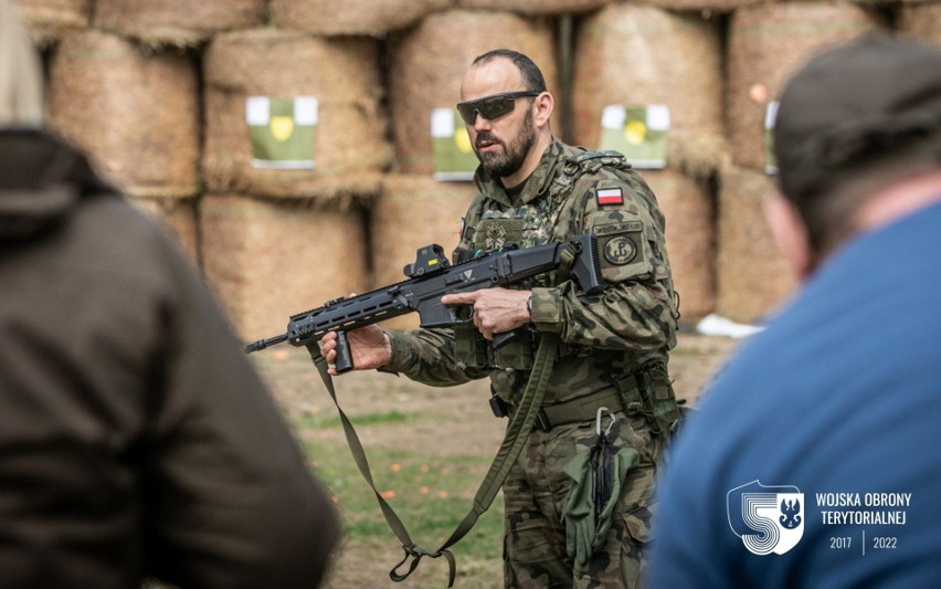 Kurs zapoznał leśników z wyposażeniem wojskowym,...