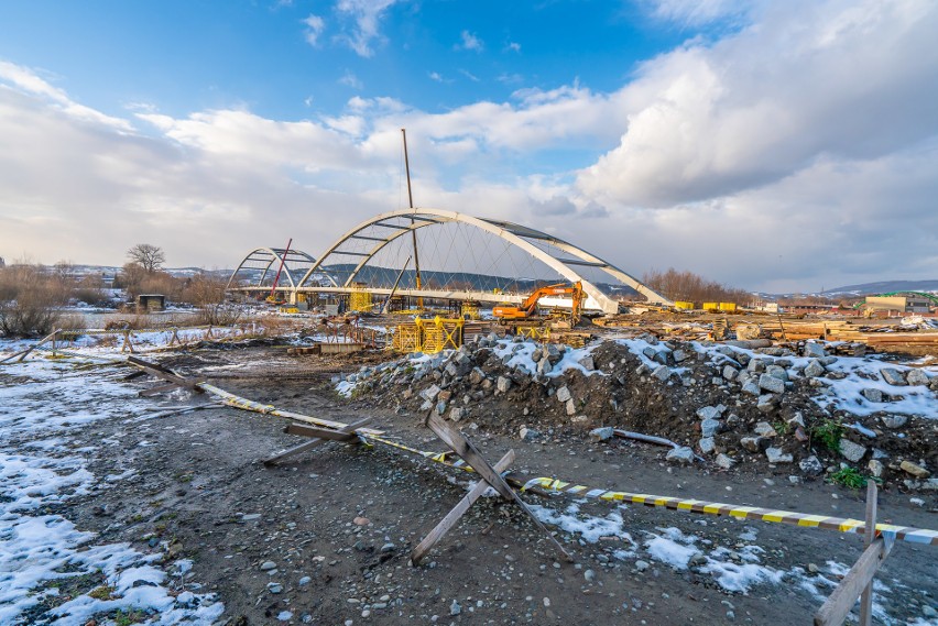 Nowy Sącz. Wyburzono ostanie elementy starego mostu Heleńskiego