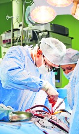 Polskiej kardiologii grozi zawał. Lekarze ostrzegają, bo NFZ chce oszczędzać na procedurach