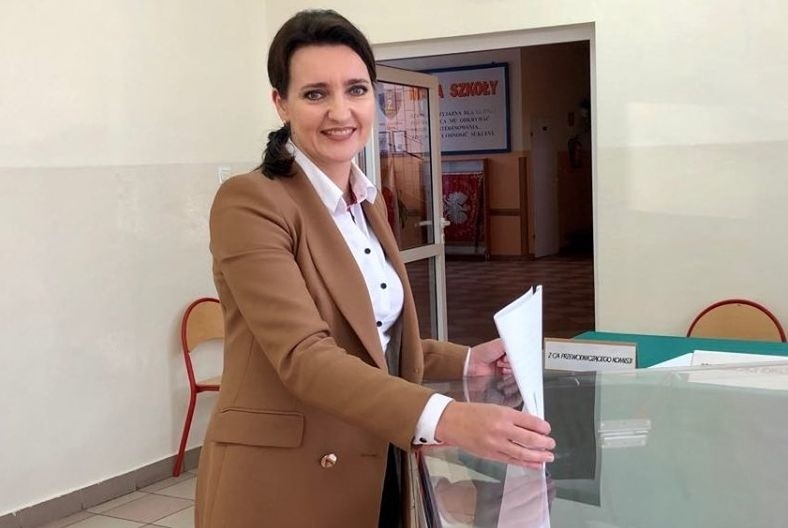 W Skarżysku głosowała posłanka Marzena Okła - Drewnowicz.