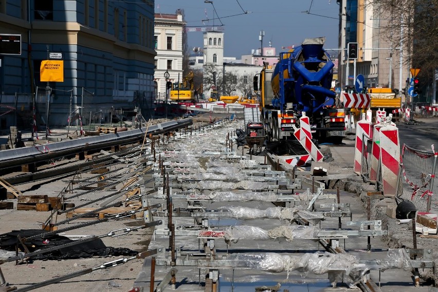 Od soboty wrocławian czekają utrudnienia w wielu miejscach w...