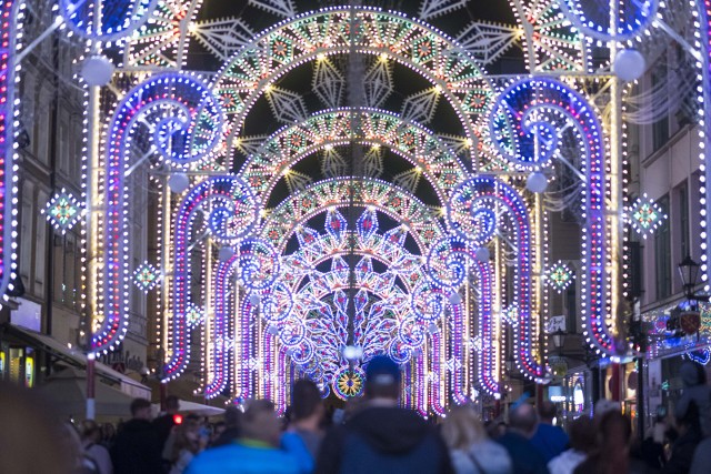 Bella Skyway Festival 2019 już od 20 sierpnia. Będzie to 11 edycja toruńskiego festiwalu światła. W oczekiwaniu na kolejny Bella Skyway przypominamy najpiękniejsze dotychczasowe instalacje. Zobaczcie zdjęcia!