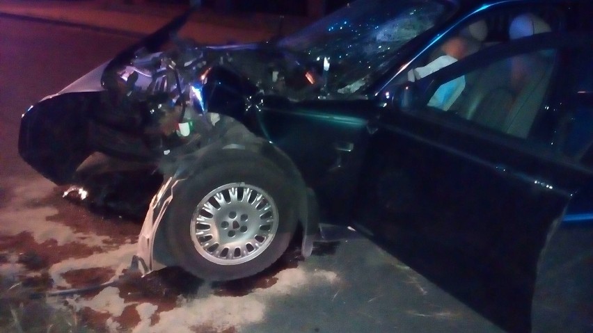 W piątek przed 22.00 w Bogdańcu samochód osobowy wjechał w...