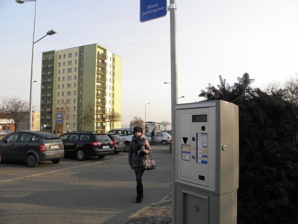 Urzędnicy zauważyli, że z parkomatów znikały monety