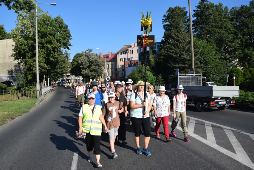 W niedzielę 12 sierpnia na Jasną Górę w Częstochowie dotrą...