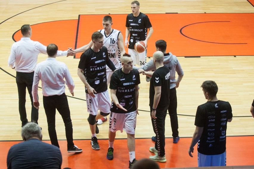 Grupa Sierleccy Czarni Słupsk - Pogoń Prudnik 90:82 [ZDJĘCIA]