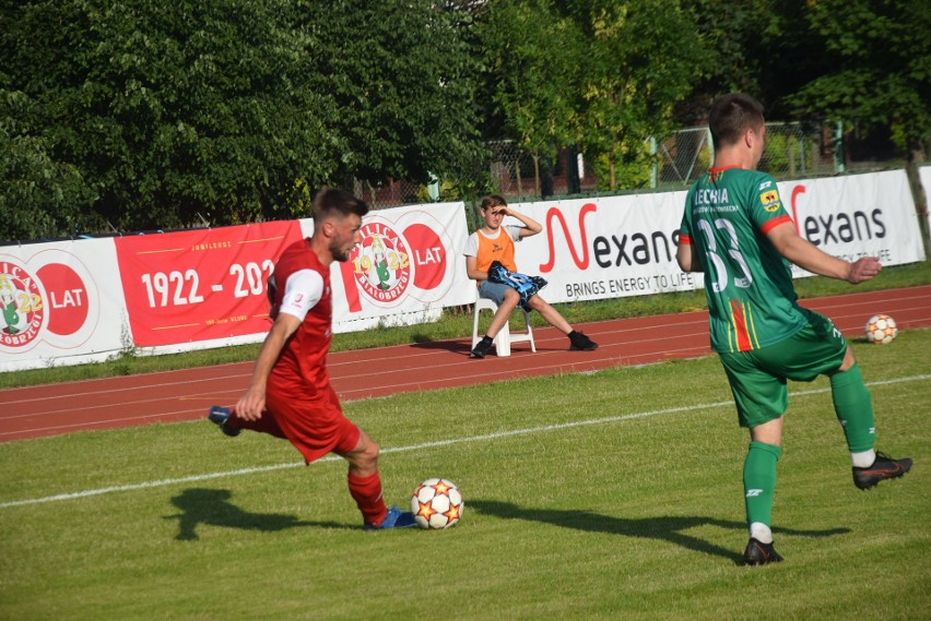 Wielka radość w Białobrzegach. Pilica pokonała 5:2 Lechię Tomaszów Mazowiecki i utrzymała się w trzeciej lidze. Zobacz zdjęcia