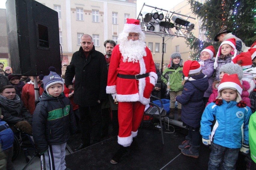 Wrocław: Odnowiony rynek Psiego Pola oddany mieszkańcom (ZDJĘCIA)