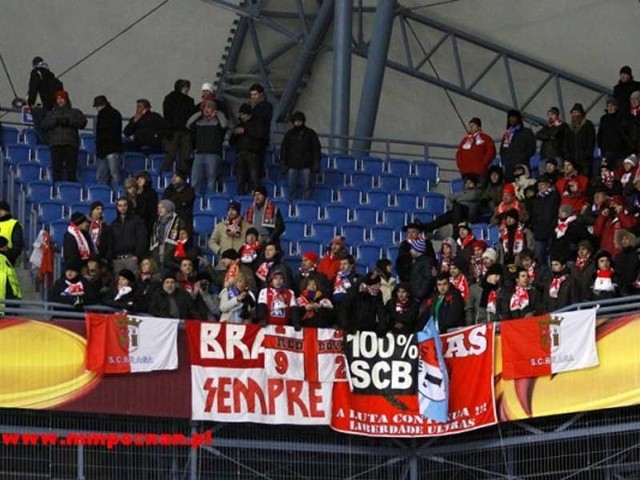 Kibice Sportingu Braga w Poznaniu.