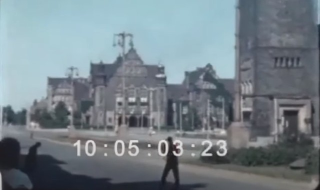 Blisko 3 minutowy film, który przedstawia Poznań w kolorze w 1960 roku.