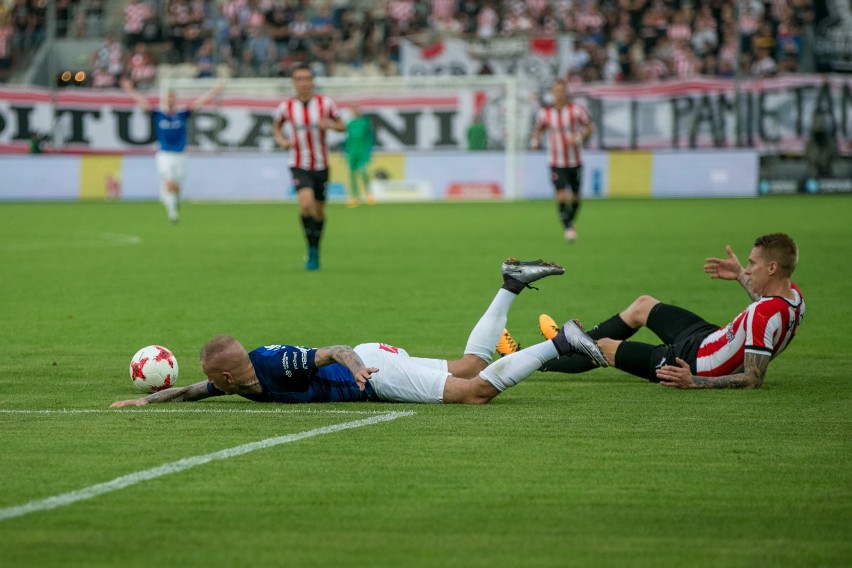 Lech Poznań pokonał Cracovię po zrywie w końcówce meczu