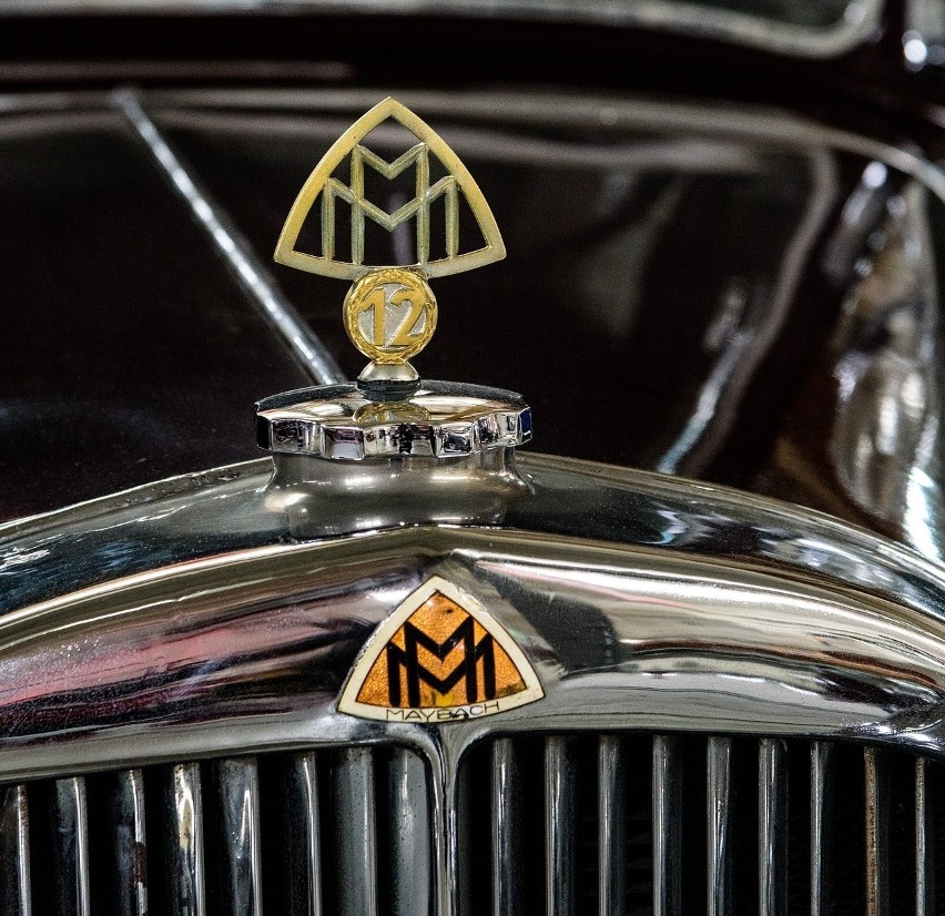 Znaczek i logo Mercedes-Maybach (1929 r.) i pierwszy na...