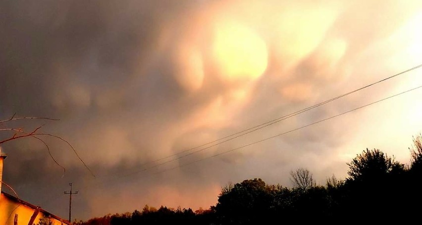 Chmury bąbelkowe w Świętokrzyskiem. Spektakularne widoki na niebie