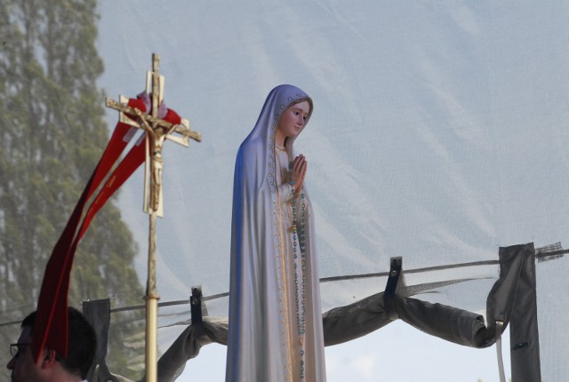 W dniach od 8 września do 8 października diecezję zielonogórsko-gorzowską nawiedzi figura Matki Bożej Fatimskiej. Będzie jej towarzyszyć międzynarodowa ekipa misjonarzy. Figura będzie gościć w wybranych parafiach, a ostatniego dnia peregrynacji nawiedzi Rokitno.