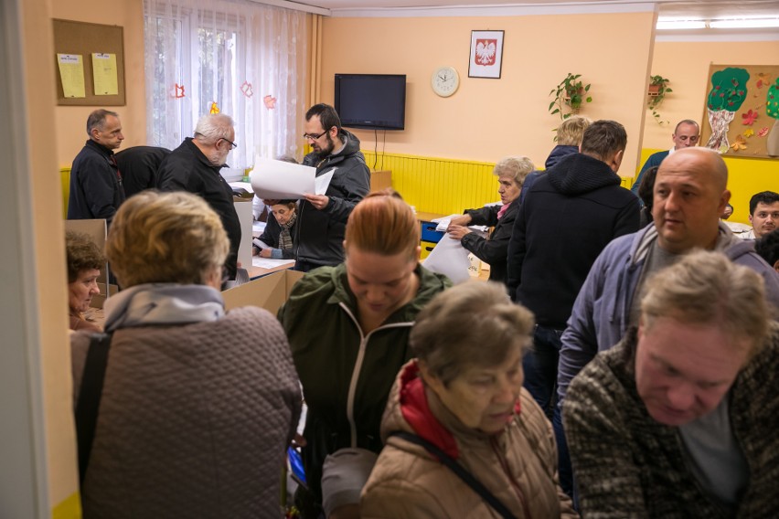 Wybory samorządowe 2018. Tak głosują mieszkańcy Krakowa [ZDJĘCIA]