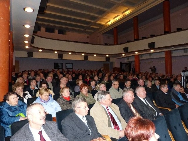 W spotkaniu z ministrem rolnictwa w Ostrowcu Świętokrzyskim wzięli udział rolnicy z powiatów ostrowieckiego i opatowskiego.