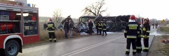 Tragedia w Hajdaszku. W wypadku zginęły dwie osoby, a kilkadziesiąt jest rannych (zdjęcia)