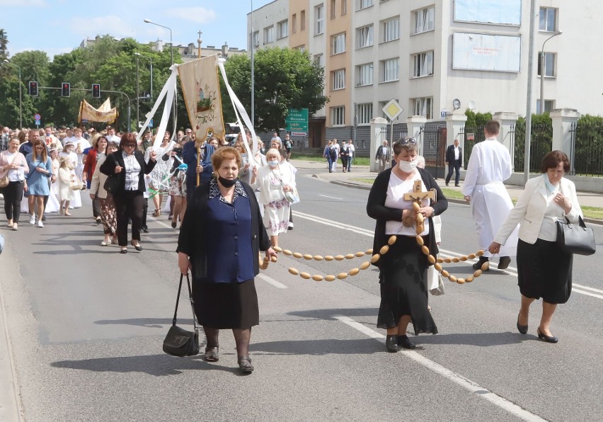 Procesja Bożego Ciała w parafii Świętej Rodziny w Radomiu. Zobacz zdjęcia