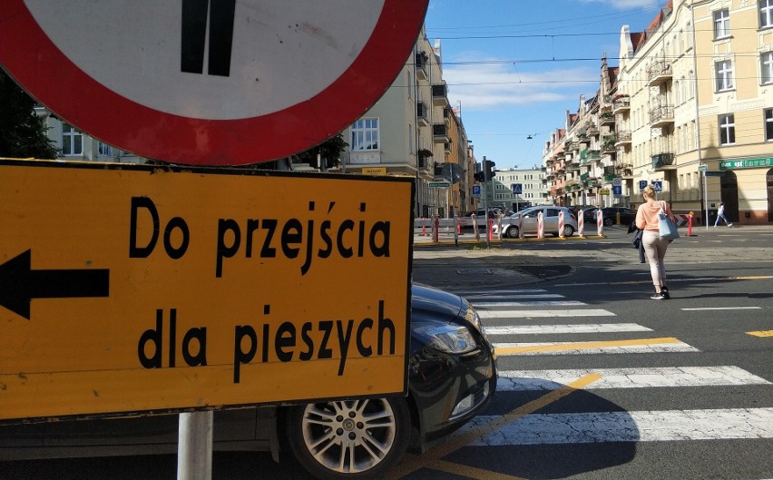 Prace na skrzyżowaniu ul. Bolesława Śmiałego i Krzywoustego w Szczecinie