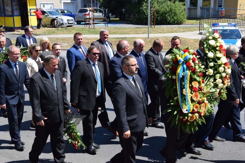 Pogrzeb Piotra Sollocha, byłego burmistrza Krapkowic. Żegnały go tłumy mieszkańców 