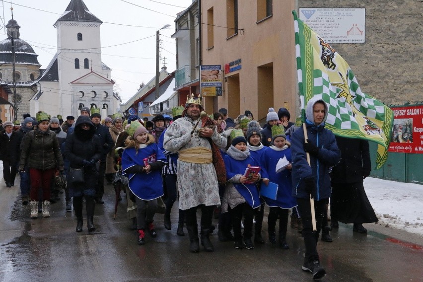 W niedzielę 6 stycznia przez Staszów tradycyjnie przeszedł...