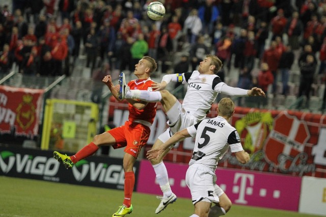 Zagłębie Lubin wygrało z Widzewem 3:0 i zostało nowym lierem