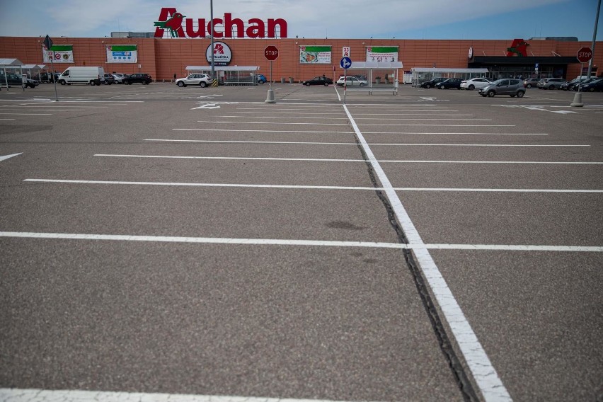 Auchan Retail Polska zdecydowała o zamknięciu dwóch sklepów w Polsce. Jaka jest sytuacja białostockich oddziałów? (zdjęcia)