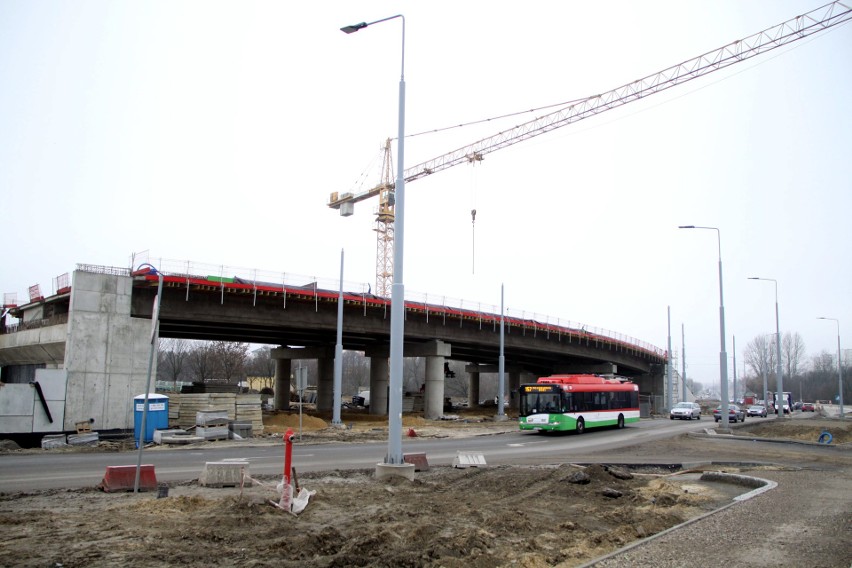 Przebudowa Krochmalnej z Diamentową. W końcu mniej kłopotów z przejazdem (ZDJĘCIA)