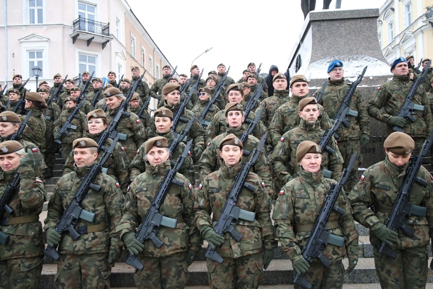 Ponad 300 żołnierzy przysięgało w Kielcach. Zobaczcie...