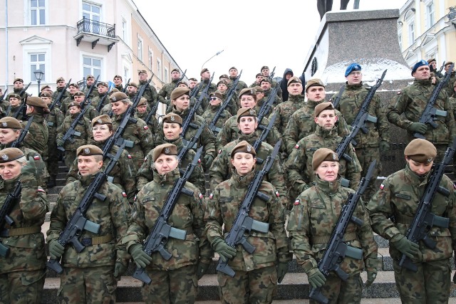 Ponad 300 żołnierzy przysięgało w Kielcach. Zobaczcie trzecią galerię zdjęć z tego wydarzenia>>>