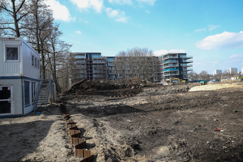 To był reprezentacyjny stadion Krakowa. Obiekt powstał przed wojną w sąsiedztwie Błoń. Teraz wybudują tam apartamenty [ZDJĘCIA]