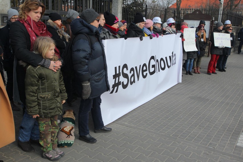 Poznań: "Stop ludobójstwu w Syrii" - tak protestowali przed...